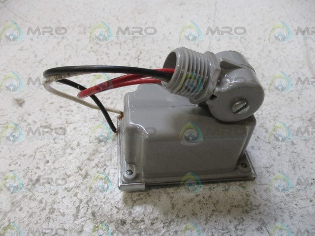 PRECISION ST-19 OURDOOR PHOTOELECTRIC CONTROL *NEW NO BOX*