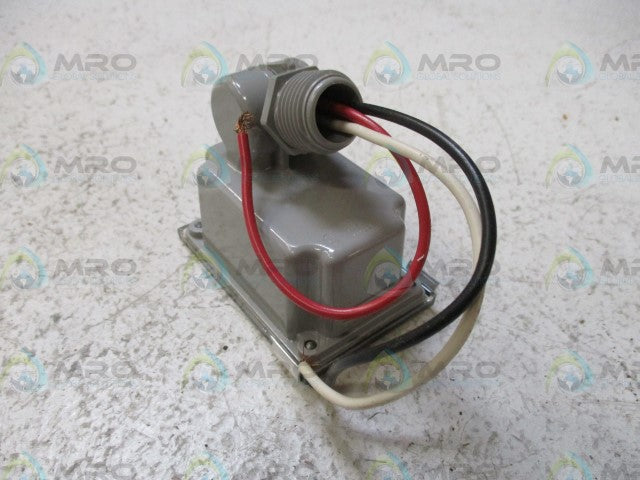 PRECISION ST-19 OURDOOR PHOTOELECTRIC CONTROL *NEW NO BOX*