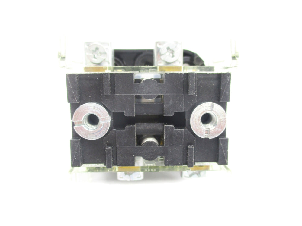 ALLEN BRADLEY 800T-B6A4 SER. T (WH) NSMP