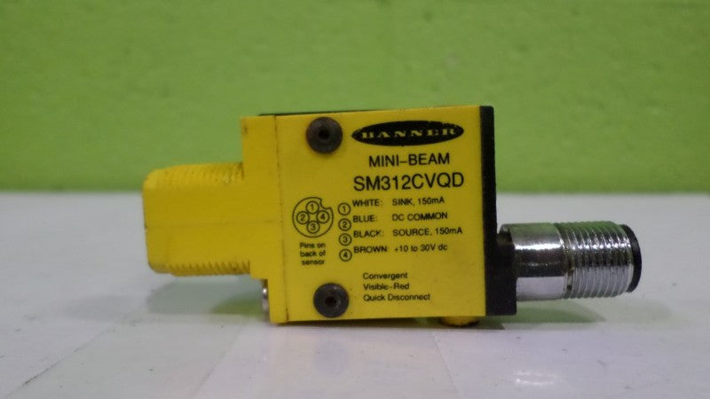 BANNER ENGINEERING SM312CVQD PHOTOELECTRIC SENSOR *USED*