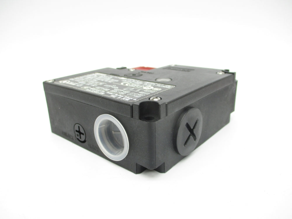 OMRON D4NL-4CFA-B NSMP