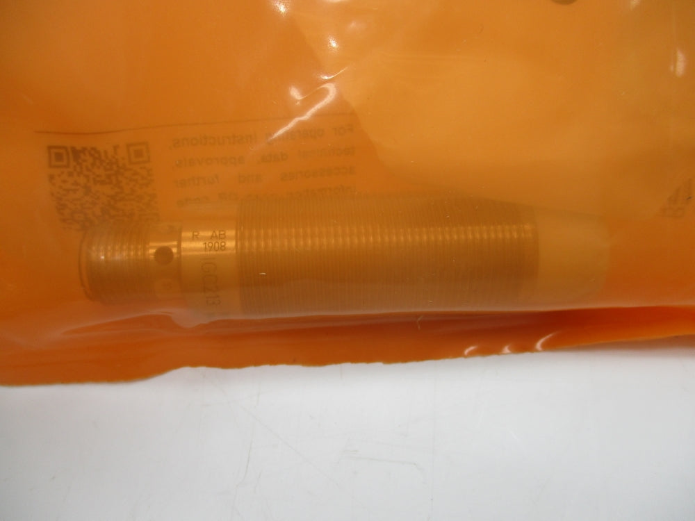 IFM EFECTOR IGKC012-ASKG/M/US-104-DRS/2LED IGC213 10-30VDC NSMP