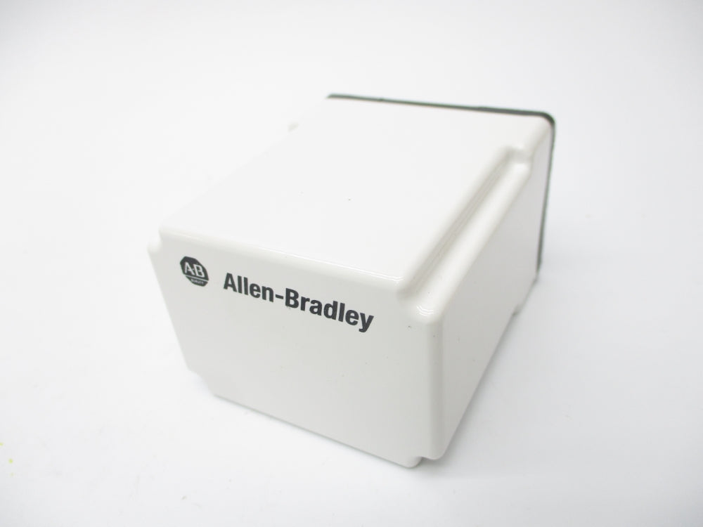 ALLEN BRADLEY 700-HTF12050SU24 SER. B 24VAC/DC 10A (WH) NSMP