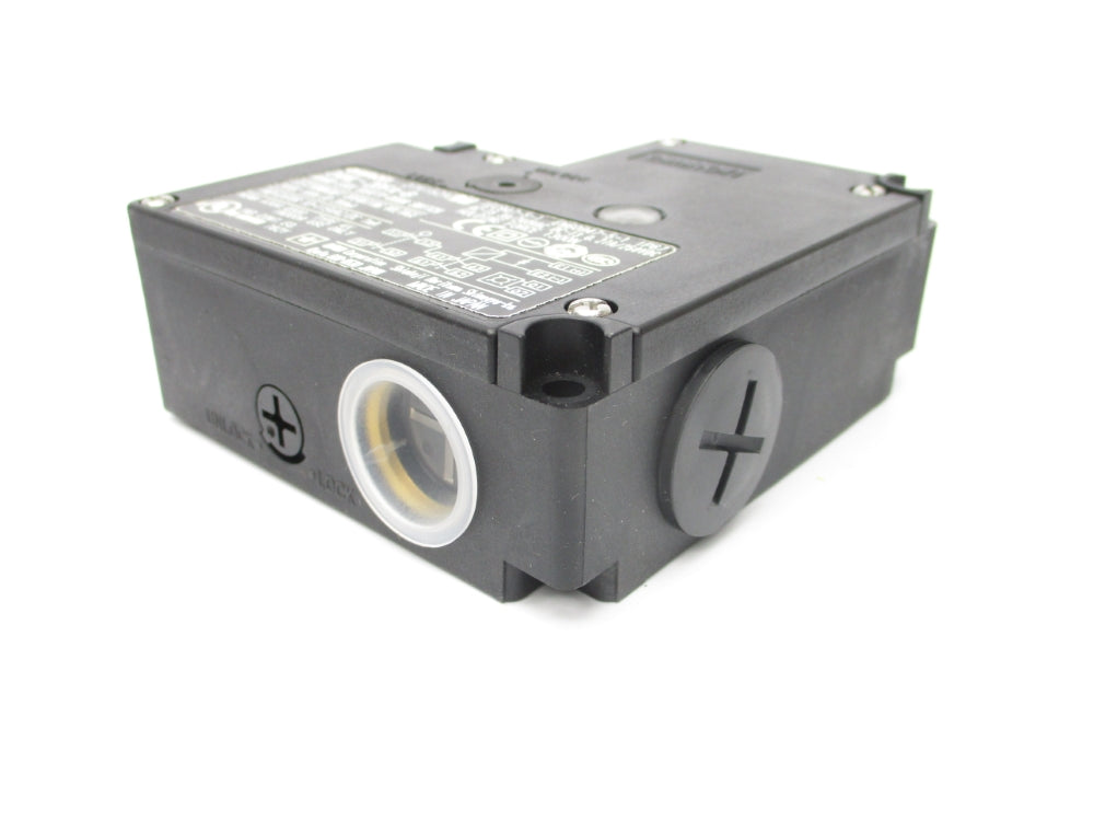 OMRON D4NL-2DFA-B (AS PICTURED) NSNP