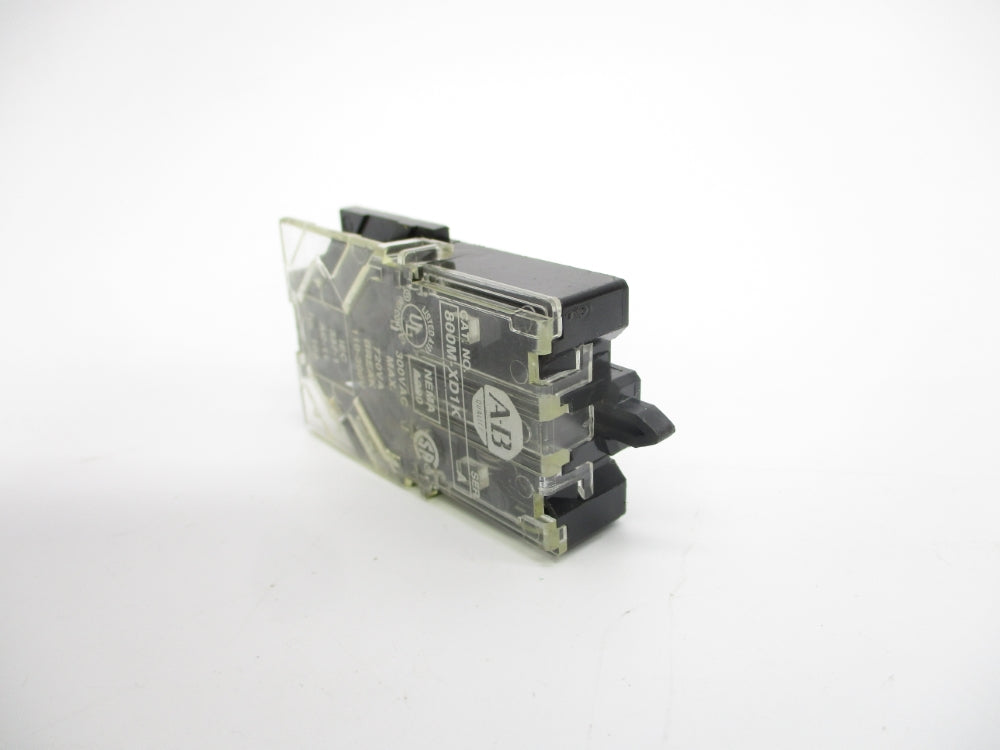 ALLEN BRADLEY 800M-XD1K SER. A 300VAC UNMP