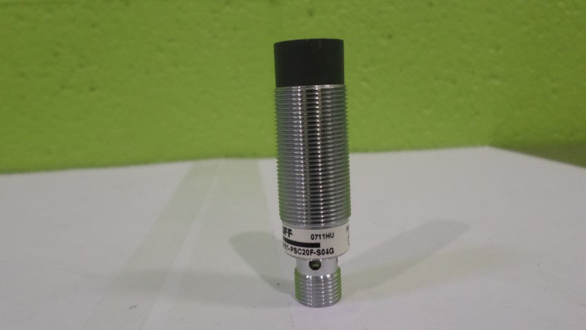 BALLUFF BES-M18ME1-PSC20F-S04G PROXIMITY SENSOR *NEW NO BOX*