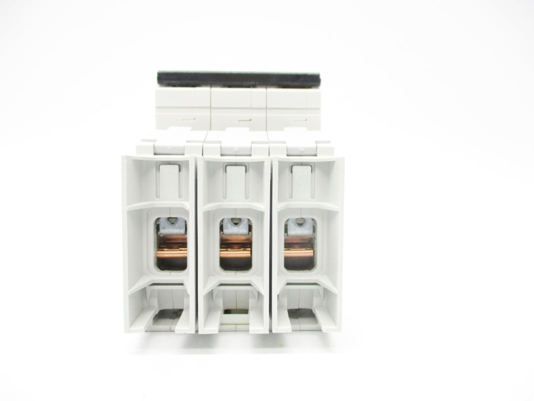 SIEMENS 5SJ4332-8HG42 32A 277VAC NSMP