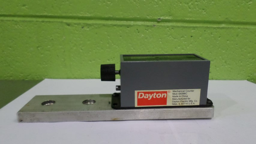 DAYTON 6X596C MECHANICAL COUNTER *USED*