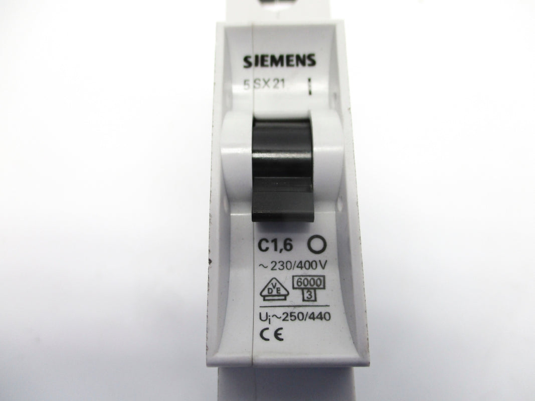 SIEMENS 5SX21-C1,6 1.6A 230/400V UNMP