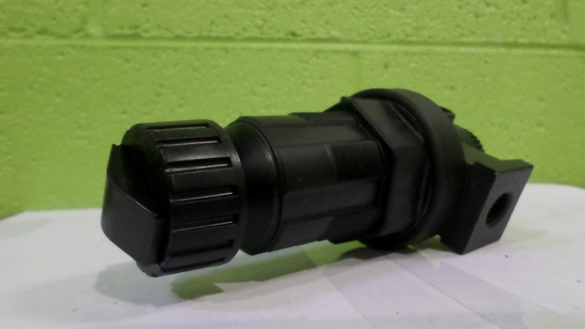 MASTER PNEUMATIC R100-3G GENERAL PURPOSE REGULATOR *NEW IN BOX*
