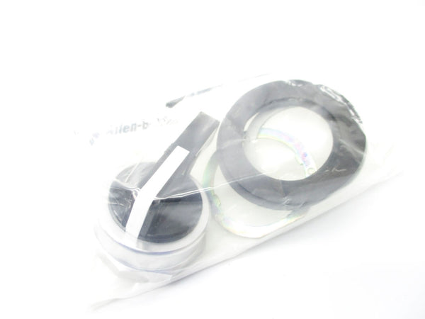 ALLEN BRADLEY 800T-H17B SER. T (BR/WH) NSMP