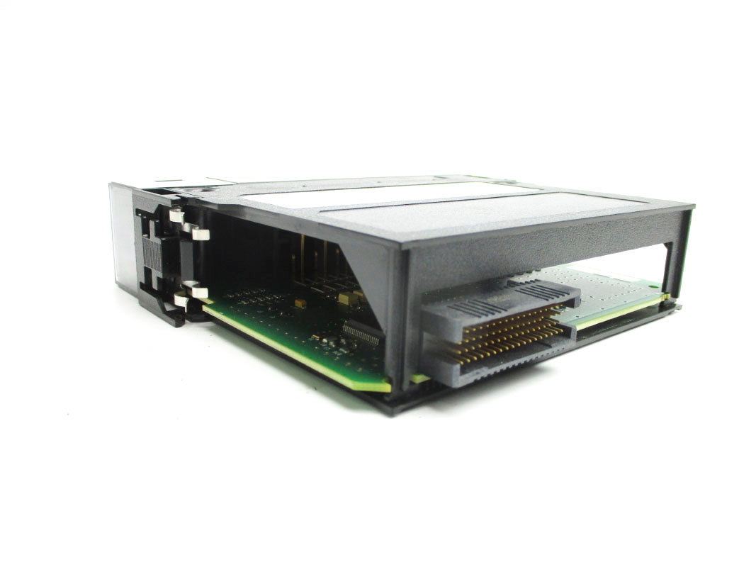 ALLEN BRADLEY 1756-IB16 SER. A F/W 3.004 24VDC UNMP