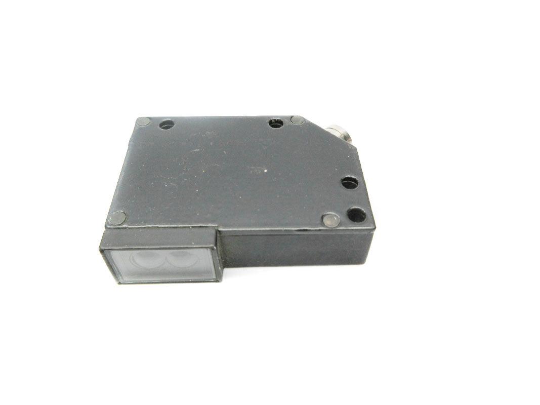BAUMER FZDM15P5477/S13 10-30VDC UNMP