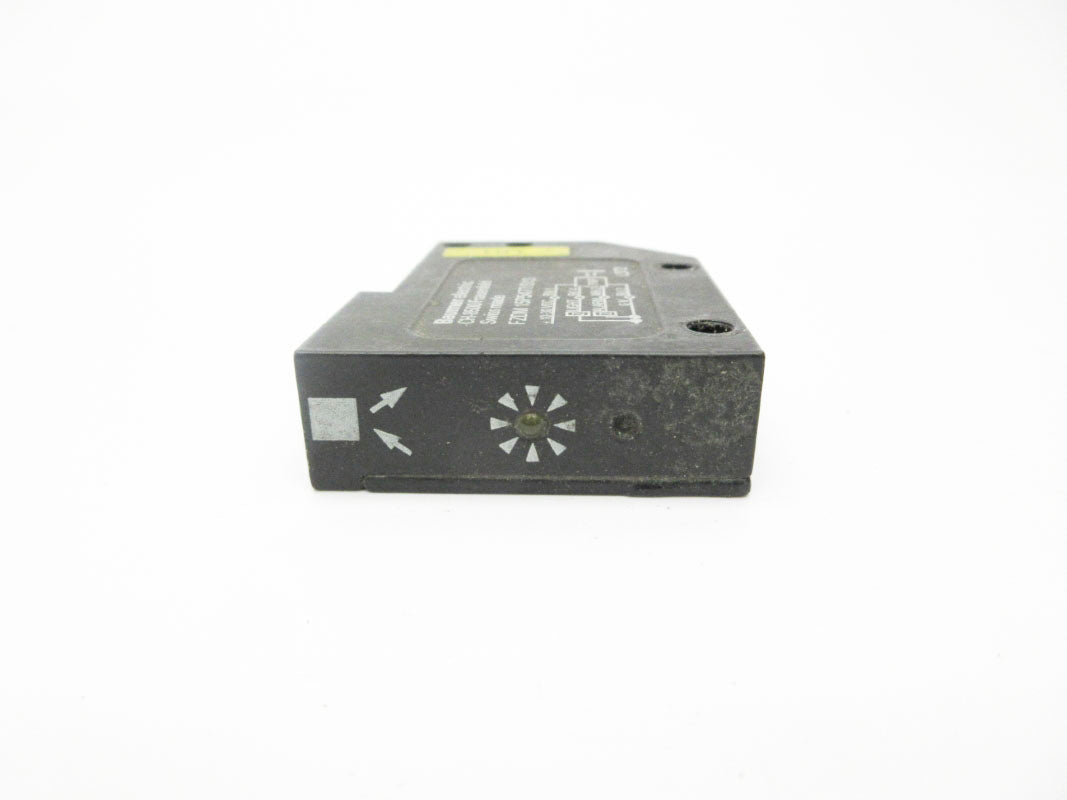 BAUMER FZDM15P5477/S13 10-30VDC UNMP