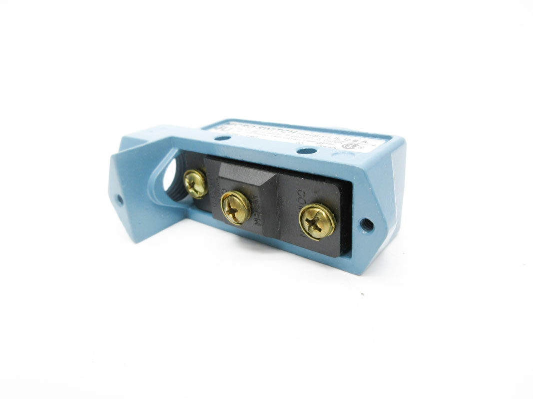 HONEYWELL BZE6-2RQ 15A 600VAC (AS PICTURED) NSMP