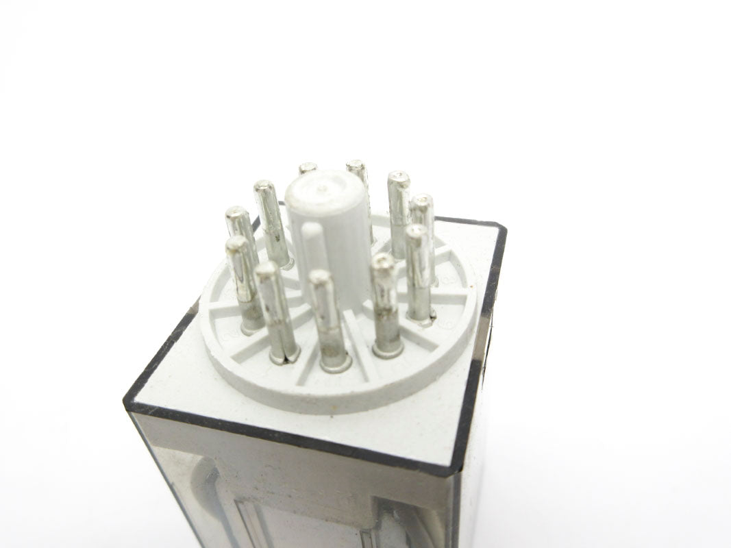 ALLEN BRADLEY 700-HA33Z24 SER. D 24VDC 10A UNMP