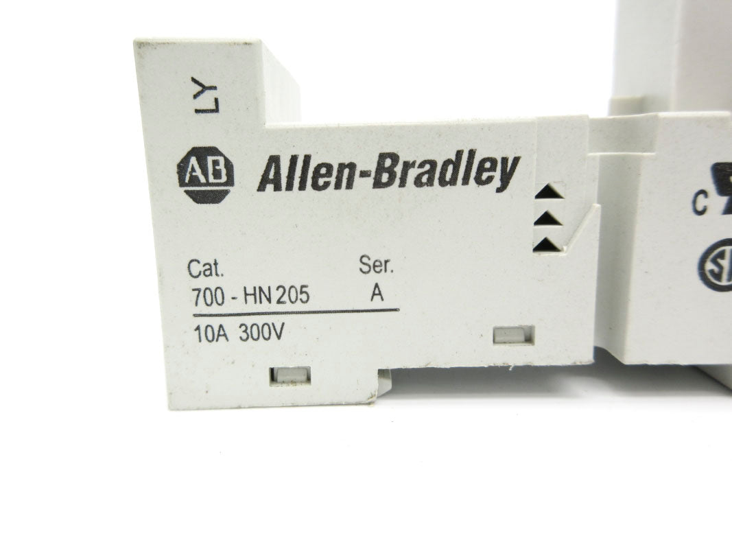ALLEN BRADLEY 700-HN205 SER. A 10A 300V UNMP