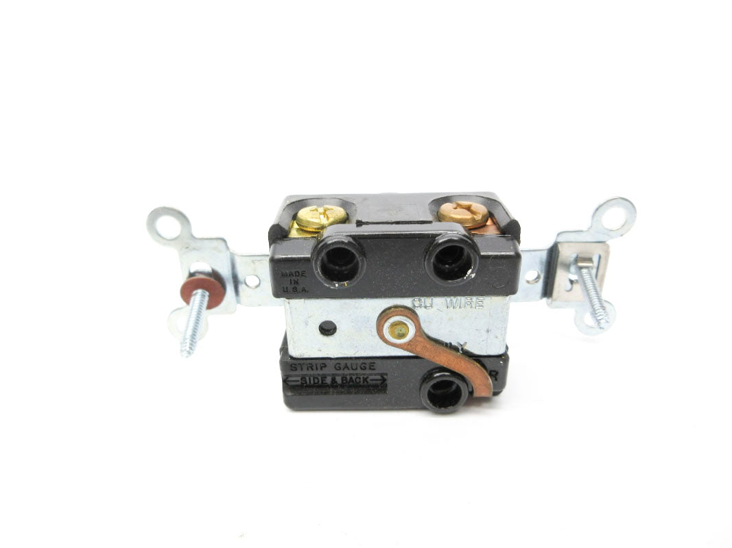 HUBBELL HBL7582G 250V 10A NSMP