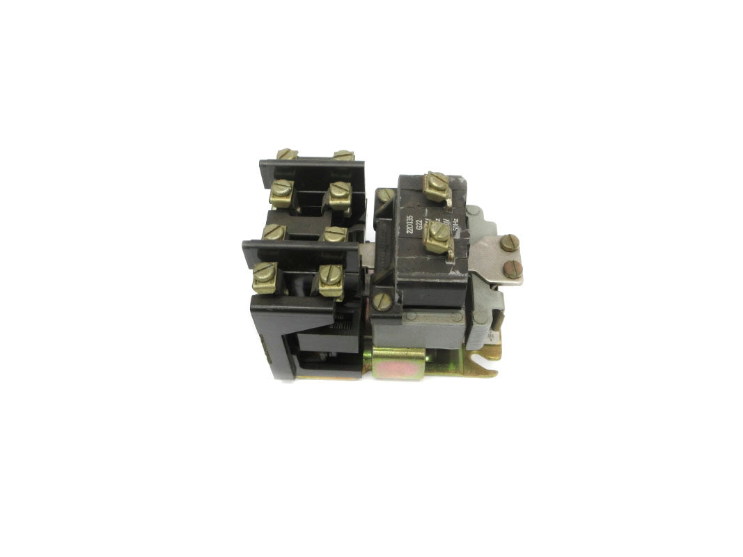 GENERAL ELECTRIC CR260L20EA 110/120V 20A UNMP