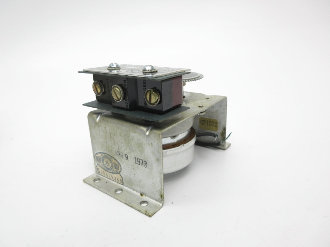ZENITH CONTROLS FT8 230V 15A 2M NSMP
