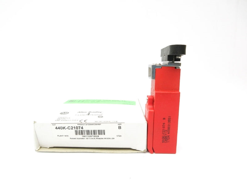 ALLEN BRADLEY 440K-C21074 SER. B 240VAC 10A (WH) NSMP