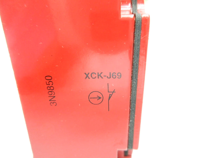 TELEMECANIQUE XCK-J69H7 400V 3A NSNP