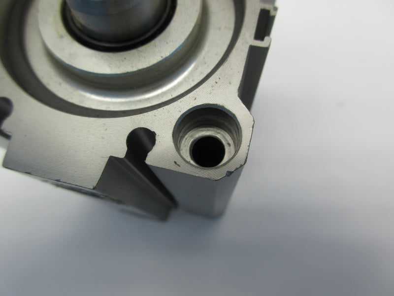 SMC CDQ2B40-25D 145PSI UNMP