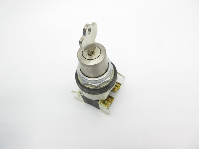 ALLEN BRADLEY 800T-J44KA7B SER. T (BK/YL) NSMP