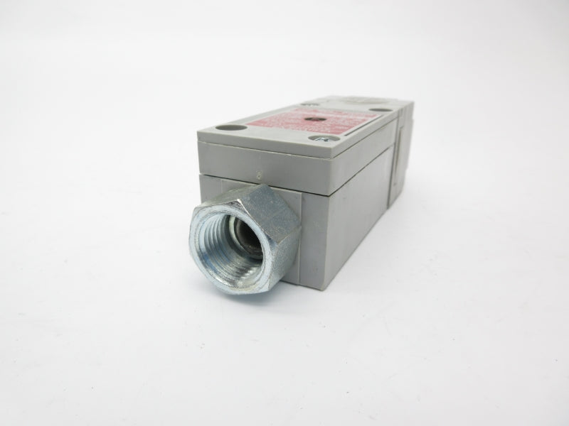 ALLEN BRADLEY 802PR-LAAA3 SER. C 102-132VAC 10A 1/2-14" (WH) NSMP
