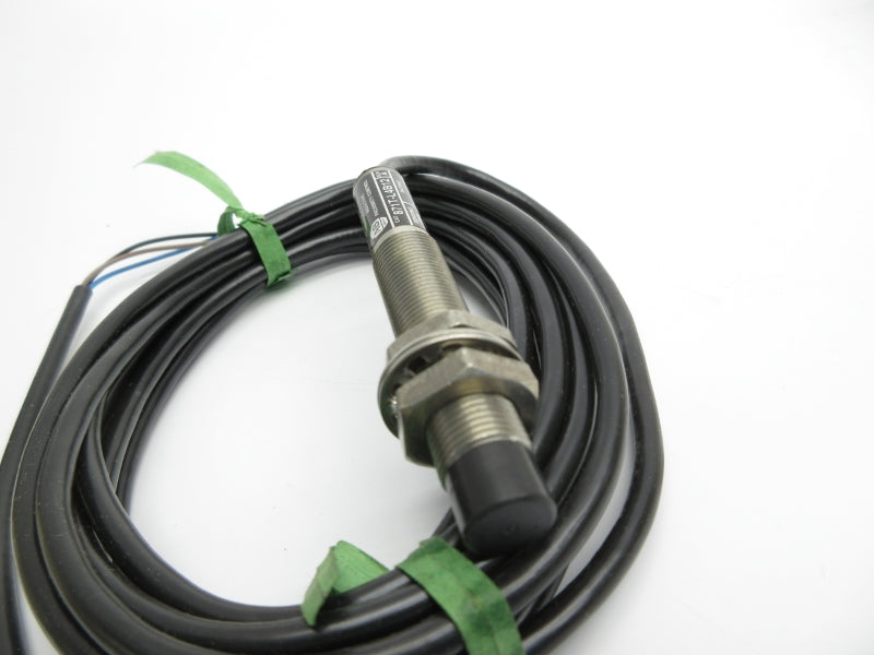 ALLEN BRADLEY 871T-L4B12 SER. A 10-30VDC (BK/YL) NSMP