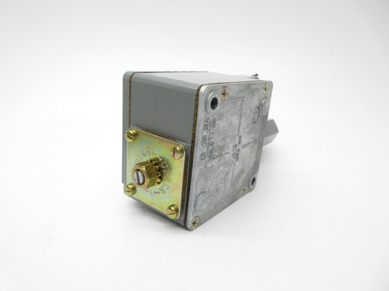 ALLEN BRADLEY 836T-T254JX9 SER. A 120-600VAC 60A 20-300PSI (BR/WH) NSMP