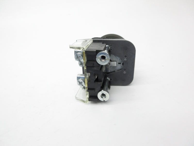 ALLEN BRADLEY 800T-D4A SER. T (WH) NSMP
