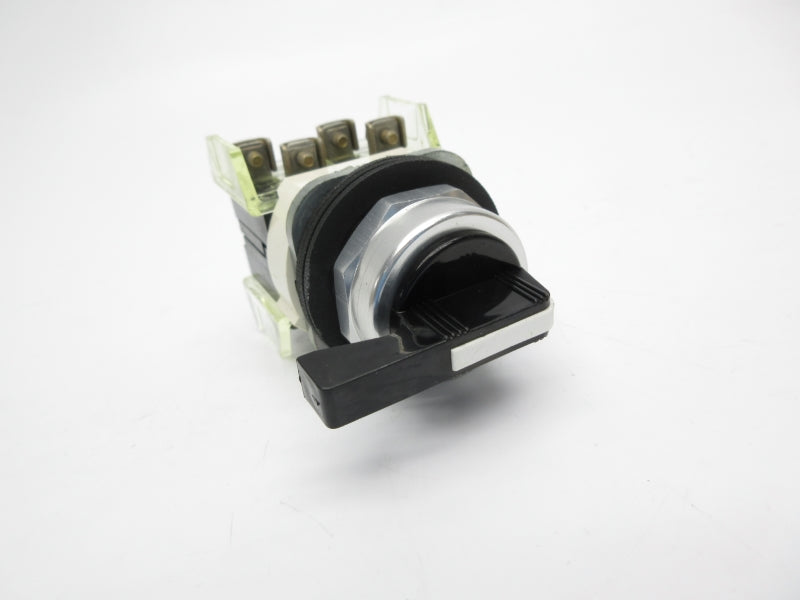ALLEN BRADLEY 800T-J18B SER. T (BK/YL) NSMP