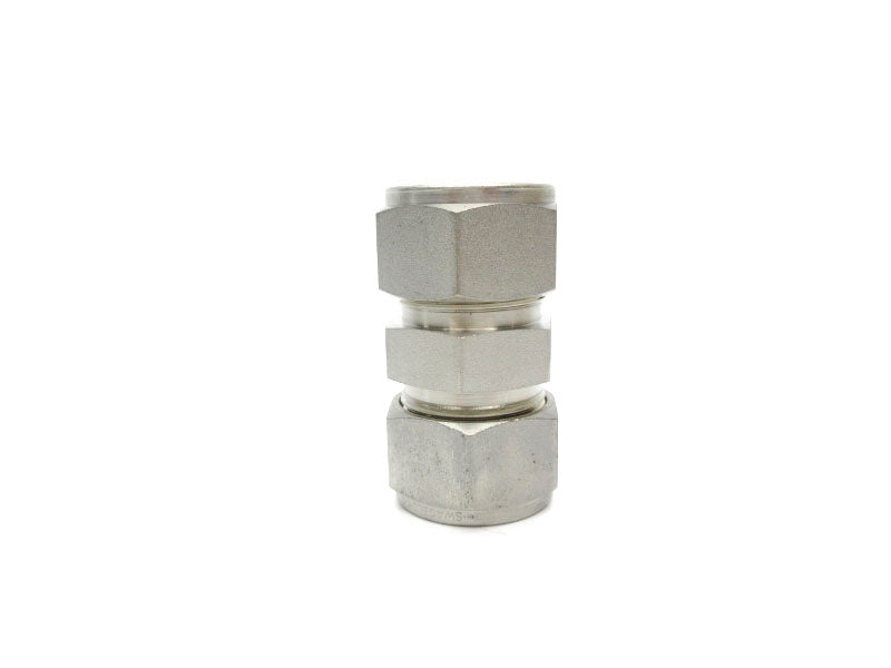 SWAGELOK SS-1210-6 (LOT OF 5) NSNP