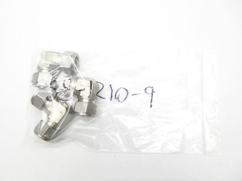 SWAGELOK SS-1210-9 (LOT OF 3) NSNP