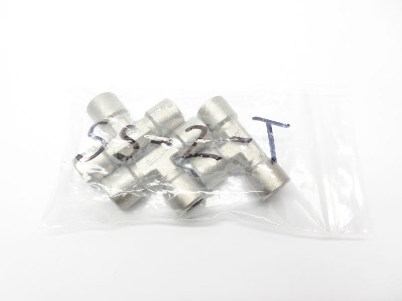 SWAGELOK SS-2-T (LOT OF 2) NSNP