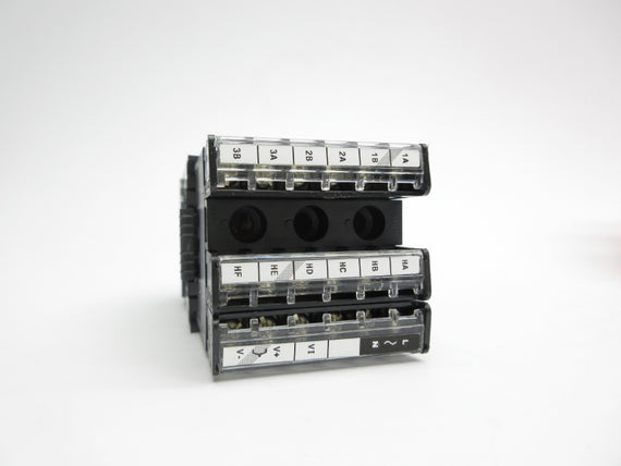 EUROTHERM 2216E/CC/VH/LH/TC/FH/2YM/ENG/XXXXX/XXXXXX/////XX/XX/XX NSMP