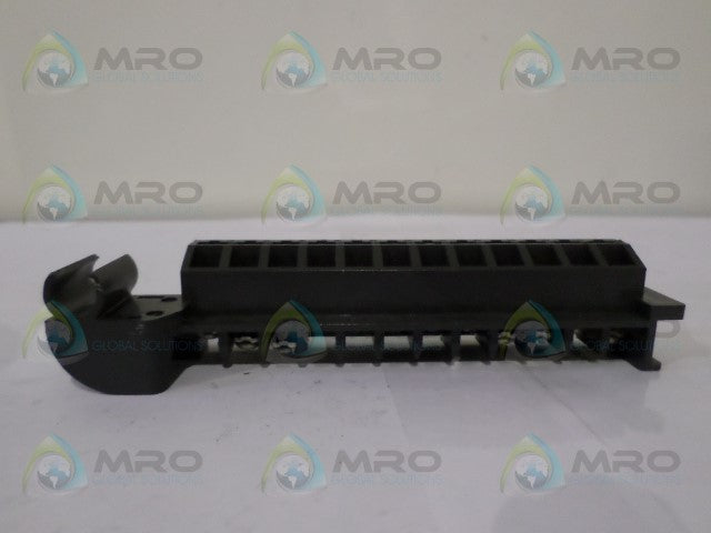 ALLEN BRADLEY 1771-WB WIRING ARM SER. B UNMP