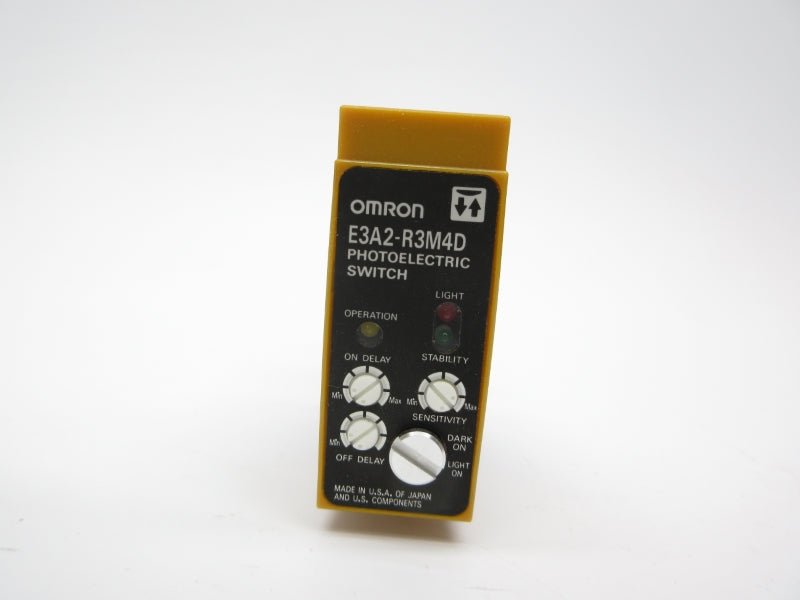 OMRON E3A2-R3M4D NSNP