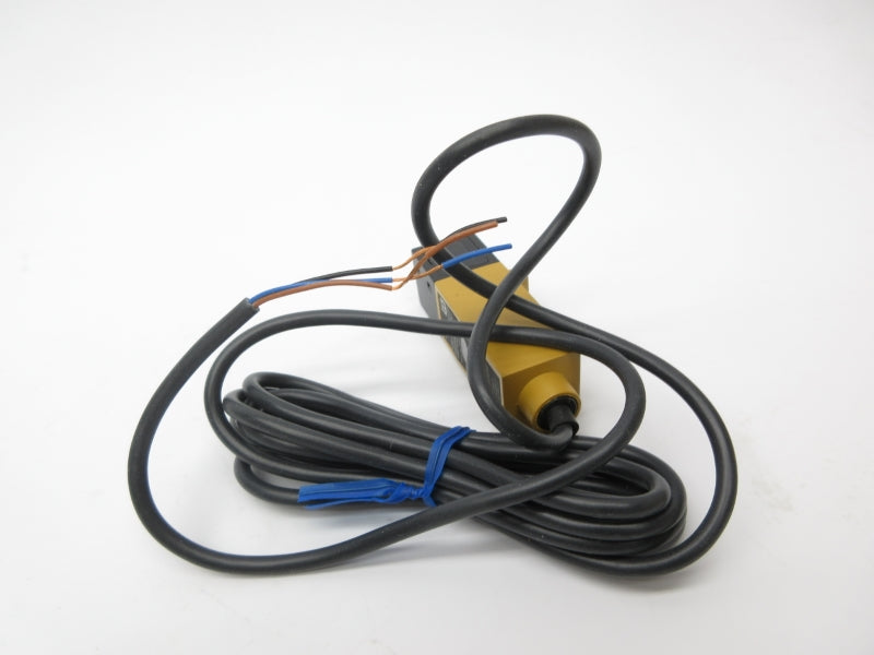 OMRON E3S-RS30E42-30 12-24VDC 2M NSMP