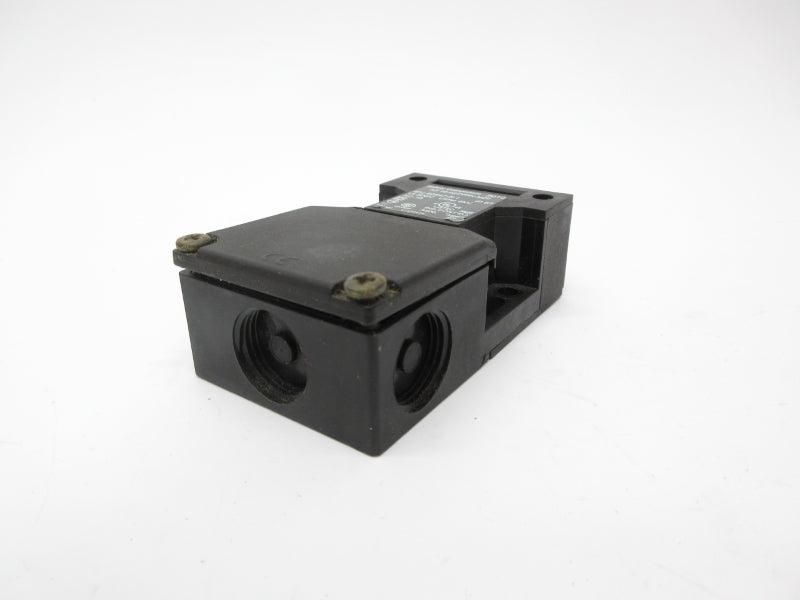 SCHMERSAL AZ16-02ZVRK-M20 500V NSMP