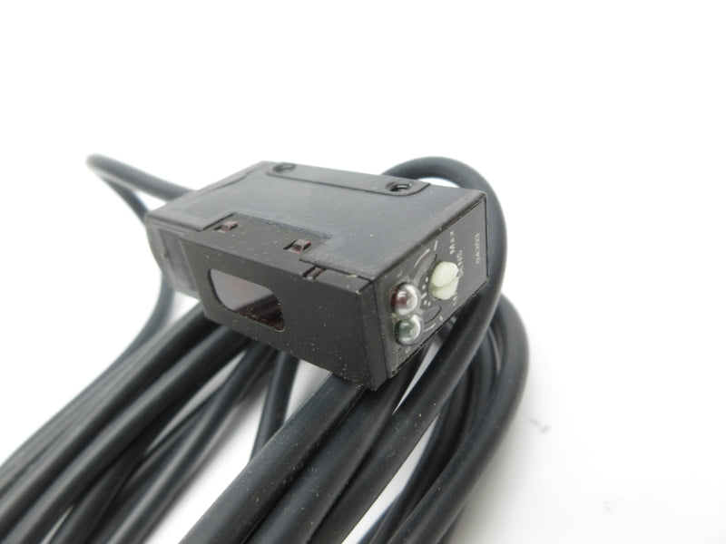 OMRON E3S-AR81 10-30VDC NSMP