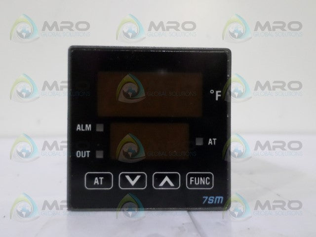 EUROTHERM CONTROLS 7SM49113000 TEMPERATURE CONTROLLER *NEW NO BOX*