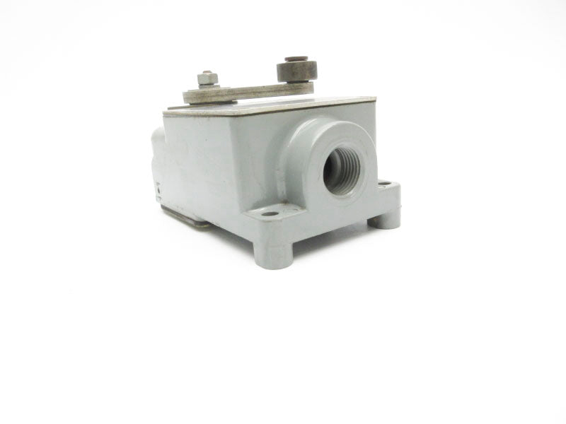 ALLEN BRADLEY 801-AMC211 SER. A 600VAC/DC NSNP