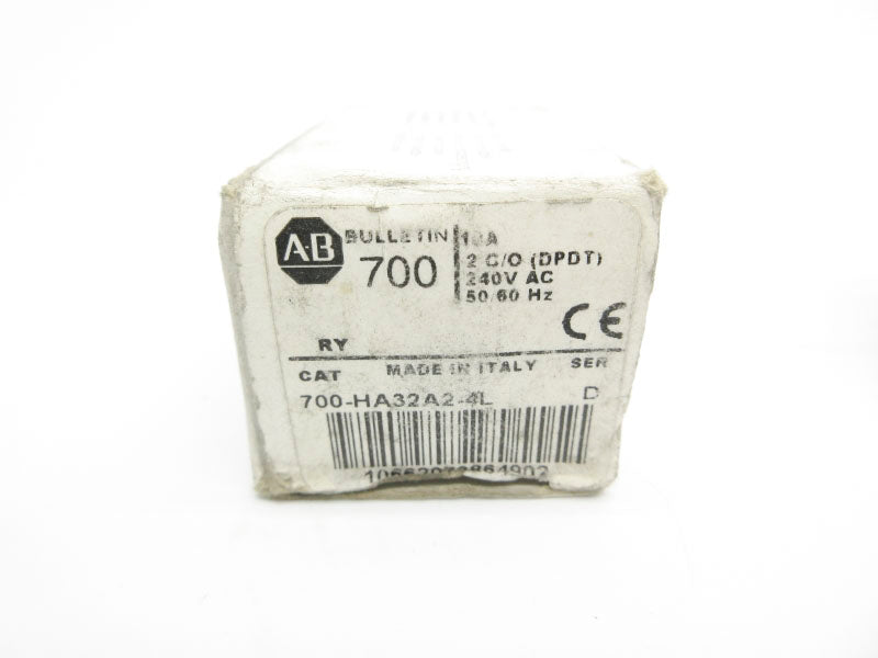 ALLEN BRADLEY 700-HA32A2-4L SER. D 240VAC 10A (WH) NSMP