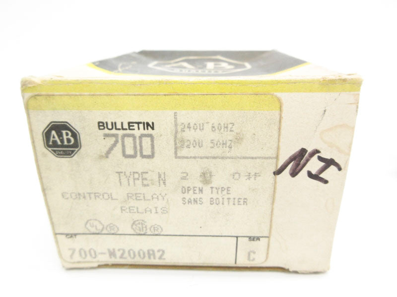 ALLEN BRADLEY 700-N200A2 SER. C 220/240V 60A (BK/YL) NSMP