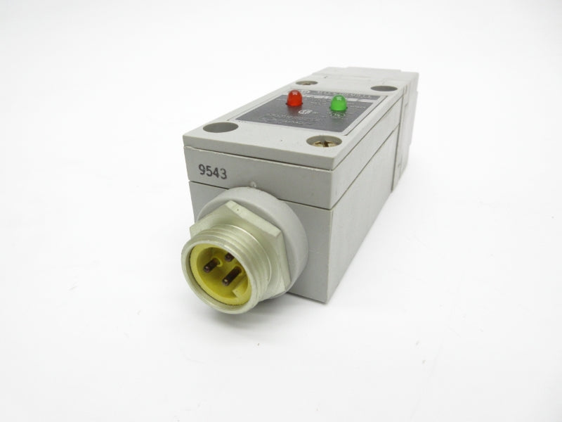 ALLEN BRADLEY 802PR-LBAK1 SER. E 20-250VAC/VDC (BK/YL) NSMP
