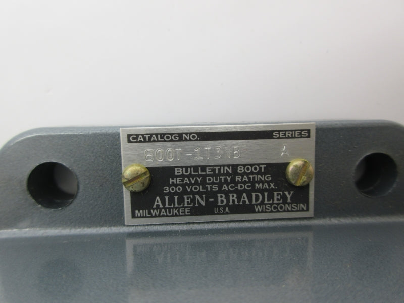 ALLEN BRADLEY 800T-1T3NB SER. A 300VAC/VDC NSNP