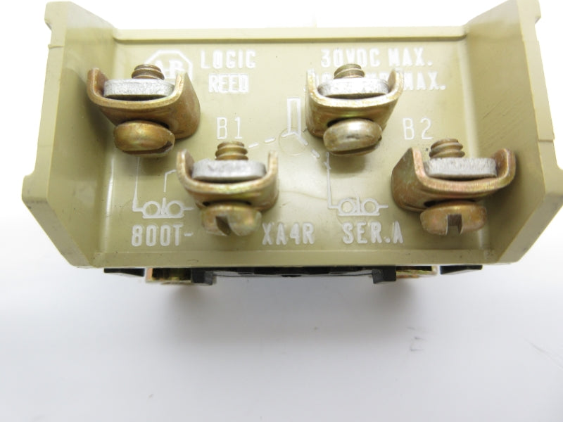 ALLEN BRADLEY 800T-XA4R SER. A 30VDC NSNP