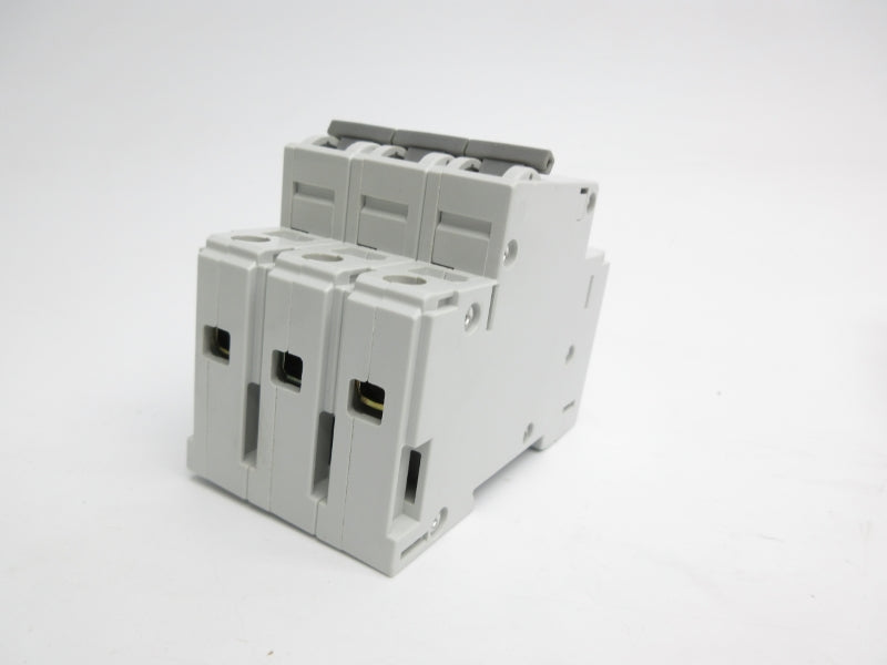 ALLEN BRADLEY 1492-CB3H050 SER. B 480V 5A (WH) NSMP